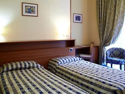 Garibaldi Palace Milano Otel